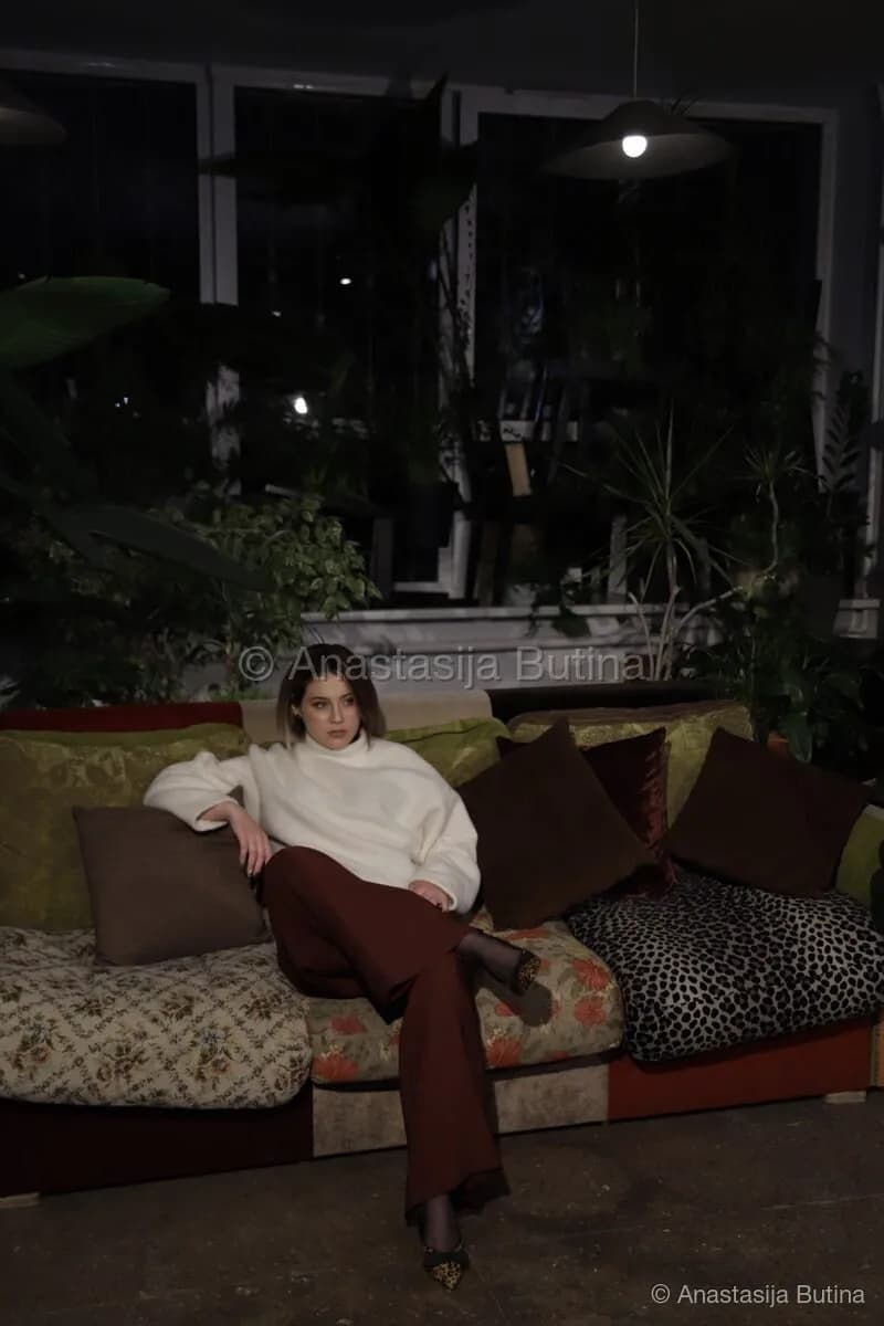 Women's clothes editorial — Riga outdoor setting, Hippy Sister